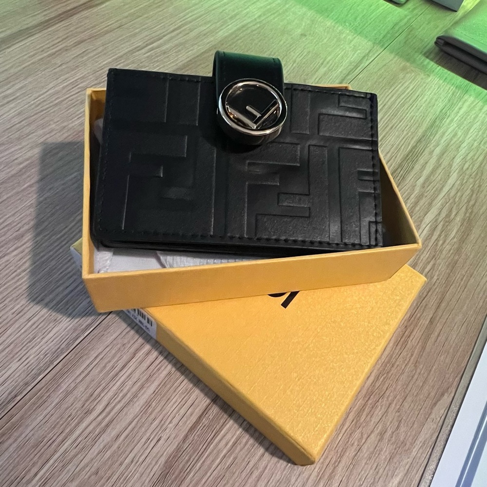Black Cardholder w/box and dust bag
